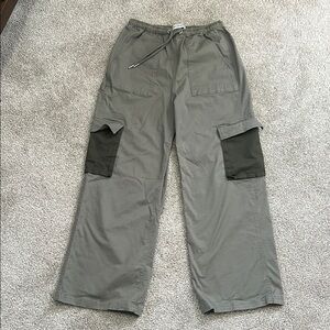 Abercrombie & Fitch High Waisted Cargo Pants